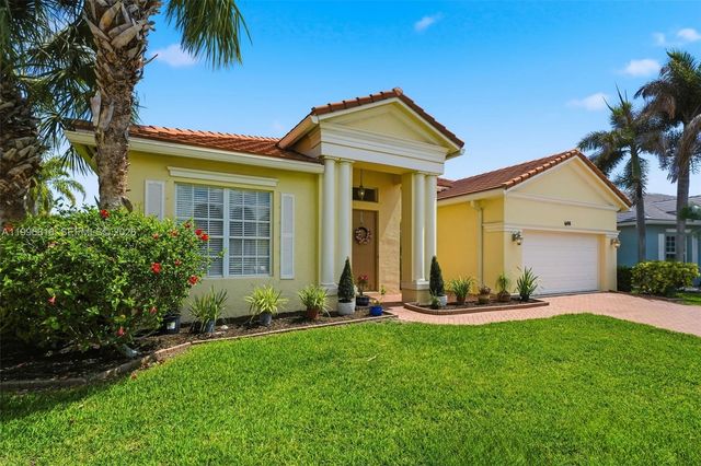 608 SW Chesapeake Court, Port St. Lucie, Port St Lucie, FL 34986