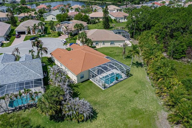 608 SW Chesapeake Court, Port St. Lucie, Port St Lucie, FL 34986