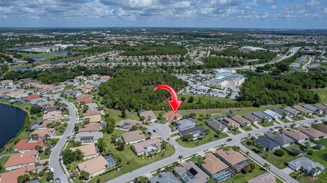608 SW Chesapeake Court, Port St. Lucie, Port St Lucie, FL 34986