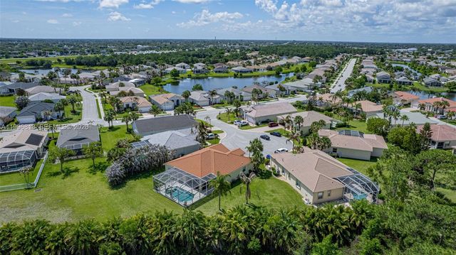608 SW Chesapeake Court, Port St. Lucie, Port St Lucie, FL 34986