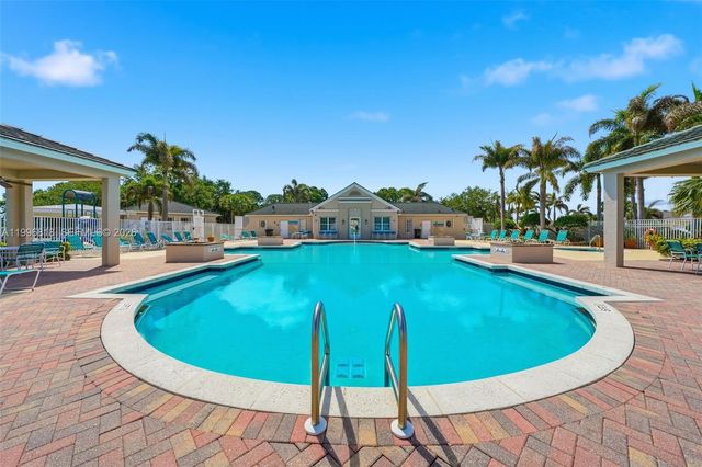 608 SW Chesapeake Court, Port St. Lucie, Port St Lucie, FL 34986