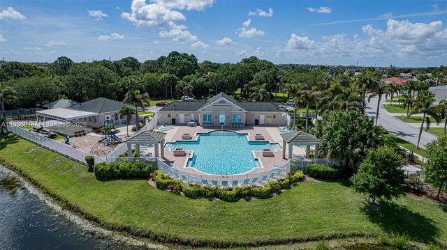 608 SW Chesapeake Court, Port St. Lucie, Port St Lucie, FL 34986