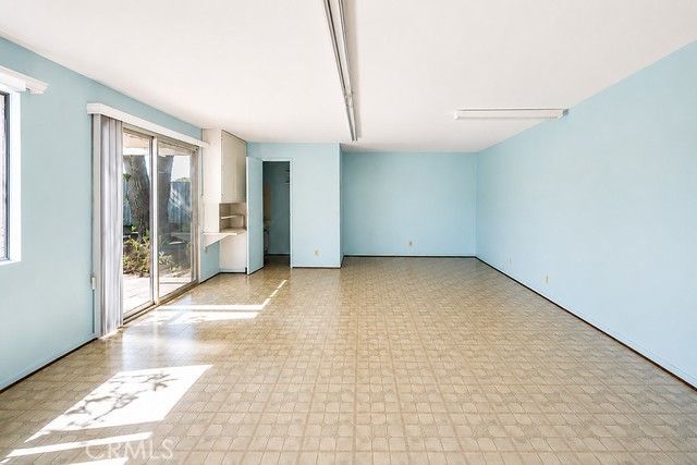 2713 W Huckleberry, Santa Ana, CA 92706