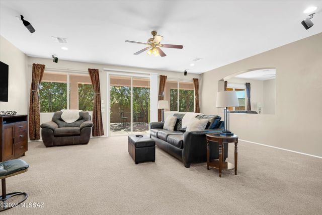 13914 E Carruthers Street, Vail, AZ 85641