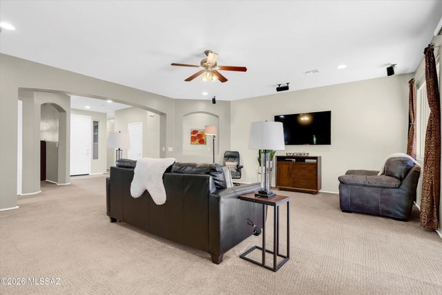 13914 E Carruthers Street, Vail, AZ 85641