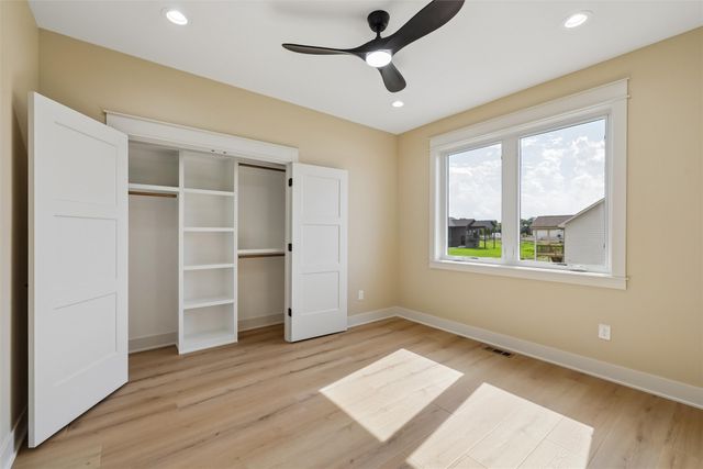 17316 Northview Drive, Urbandale, IA 50323