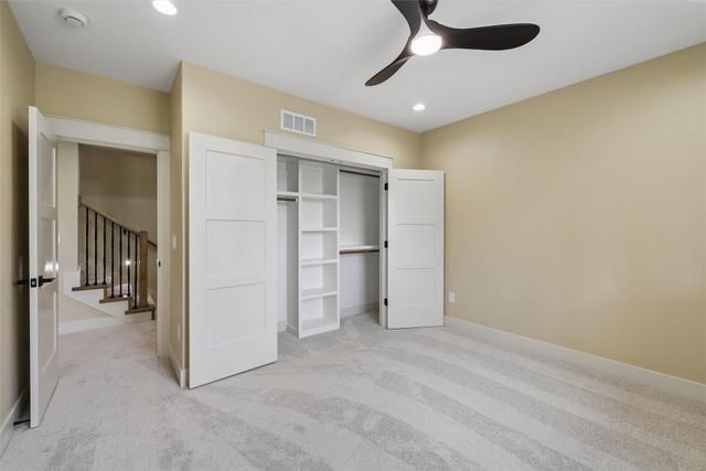 17316 Northview Drive, Urbandale, IA 50323