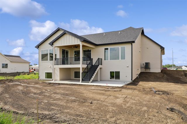 17316 Northview Drive, Urbandale, IA 50323
