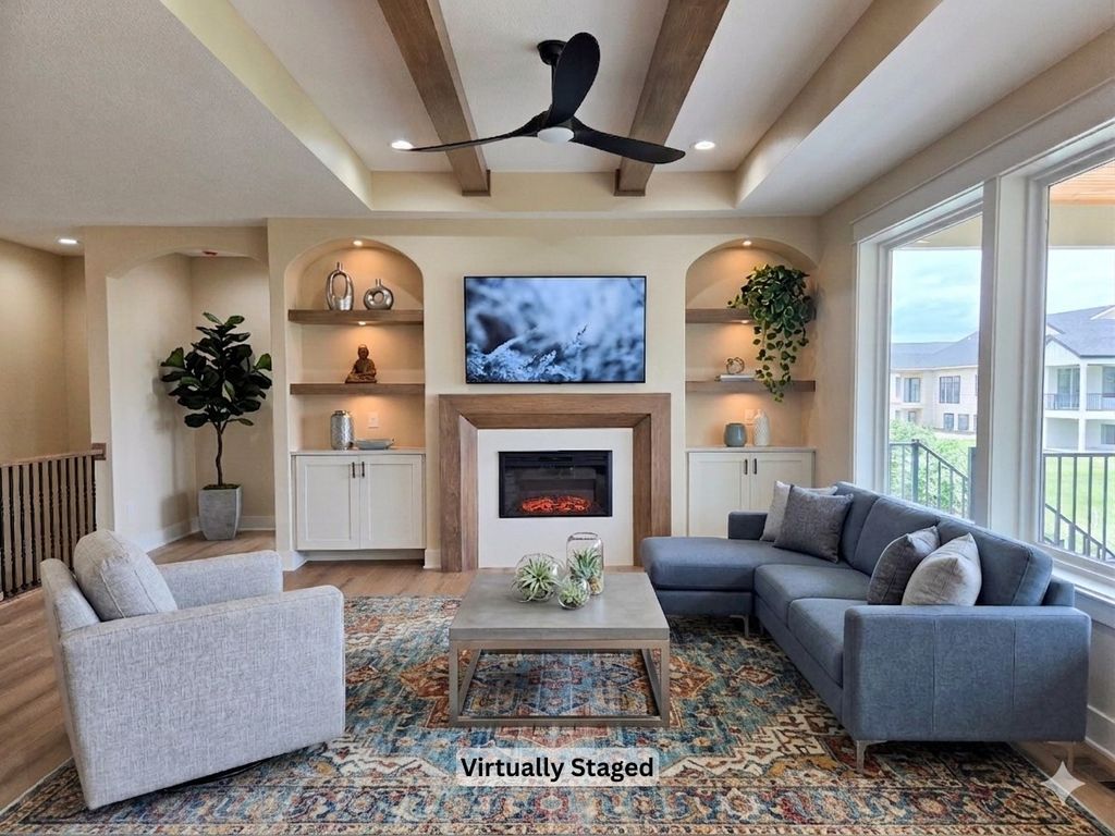 17316 Northview Drive, Urbandale, IA 50323
