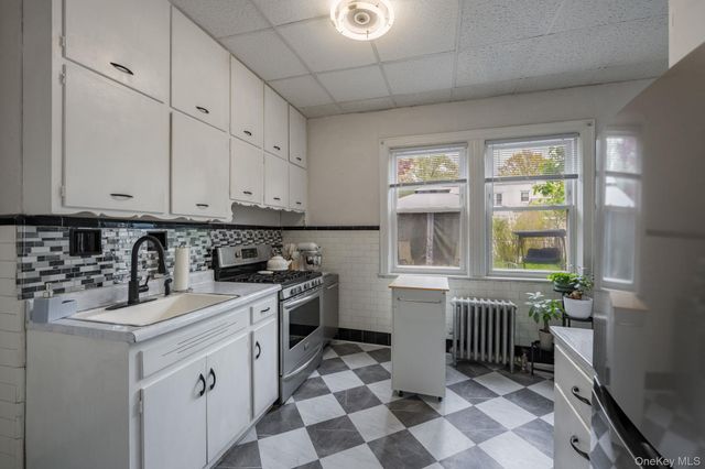 82-79 166th Street, Jamaica Hills, NY 11432