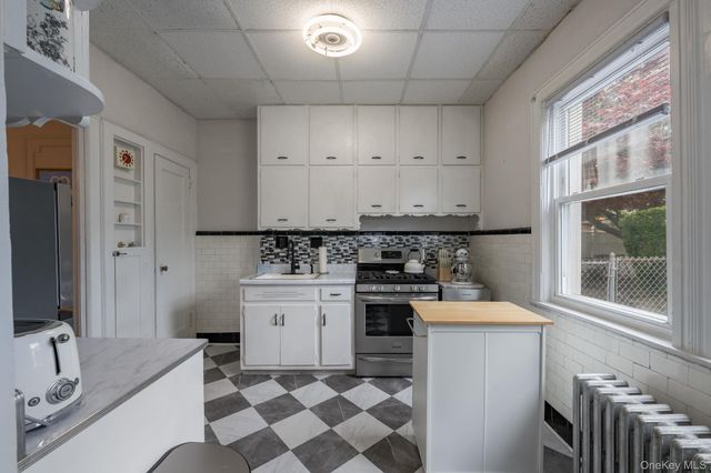 82-79 166th Street, Jamaica Hills, NY 11432