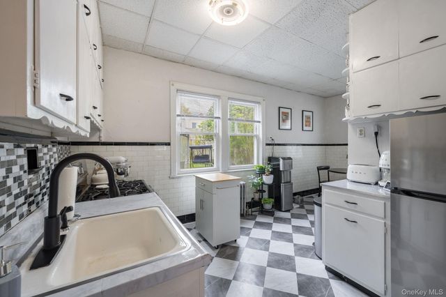 82-79 166th Street, Jamaica Hills, NY 11432