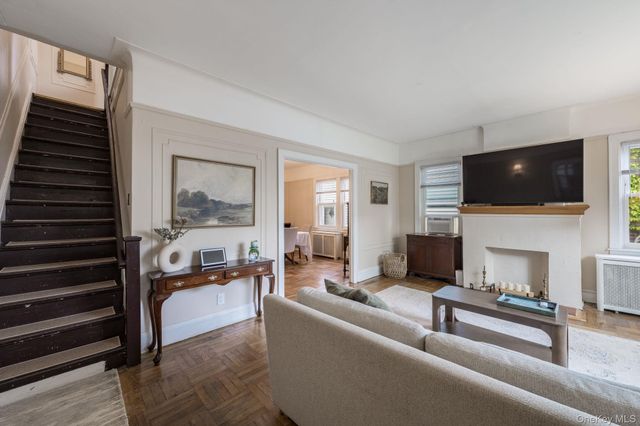 82-79 166th Street, Jamaica Hills, NY 11432