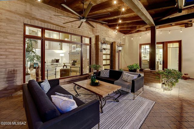 6486 N Lazulite Place, Tucson, AZ 85750