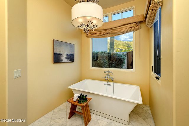 6486 N Lazulite Place, Tucson, AZ 85750