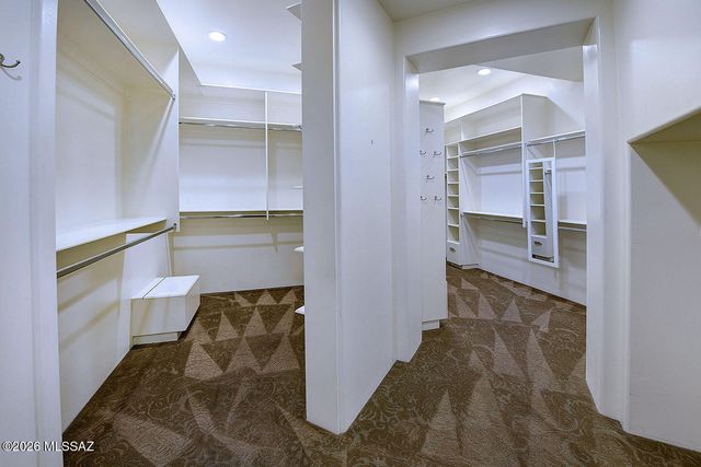 6486 N Lazulite Place, Tucson, AZ 85750