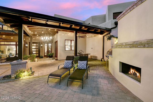 6486 N Lazulite Place, Tucson, AZ 85750