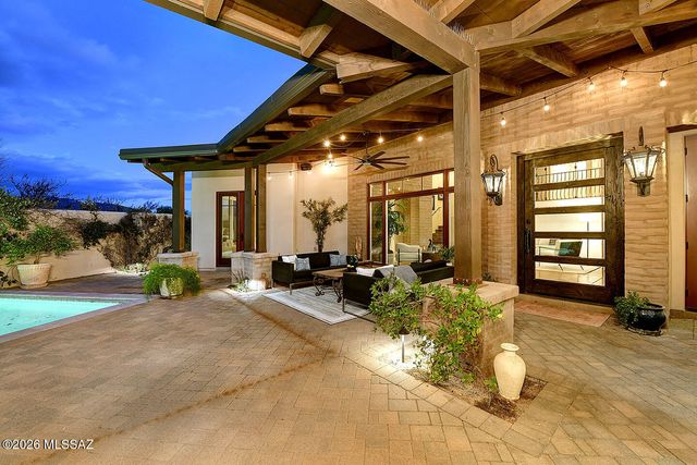 6486 N Lazulite Place, Tucson, AZ 85750