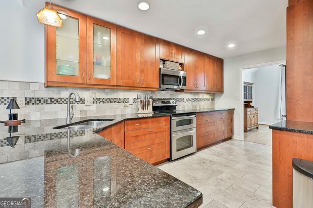 211 Felspar Ridge, Peachtree City, GA 30269