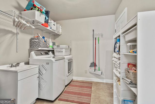 211 Felspar Ridge, Peachtree City, GA 30269