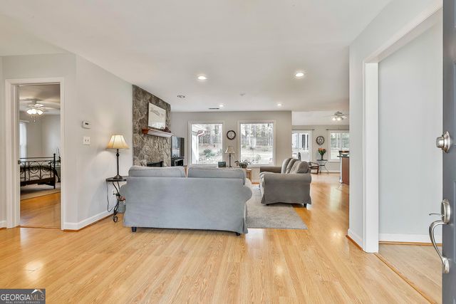 211 Felspar Ridge, Peachtree City, GA 30269