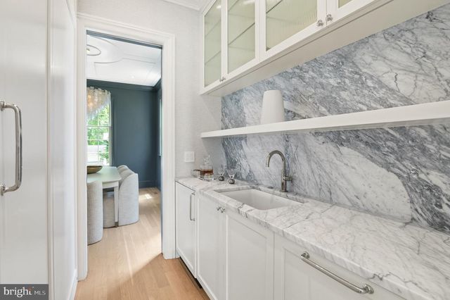 2604 36TH ST NW, Washington, DC 20007