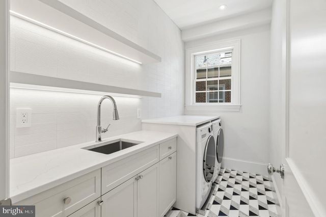 2604 36TH ST NW, Washington, DC 20007