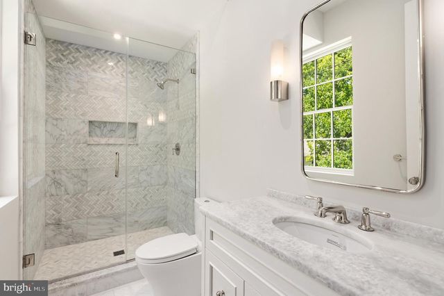 2604 36TH ST NW, Washington, DC 20007
