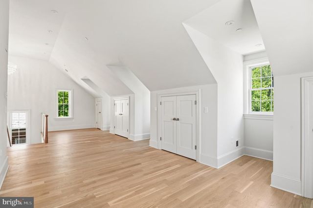 2604 36TH ST NW, Washington, DC 20007