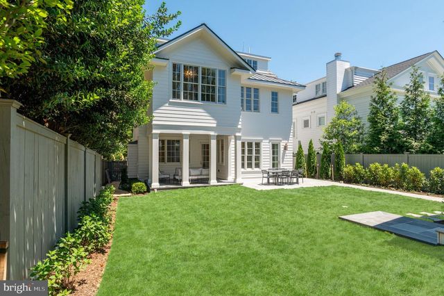 2604 36TH ST NW, Washington, DC 20007