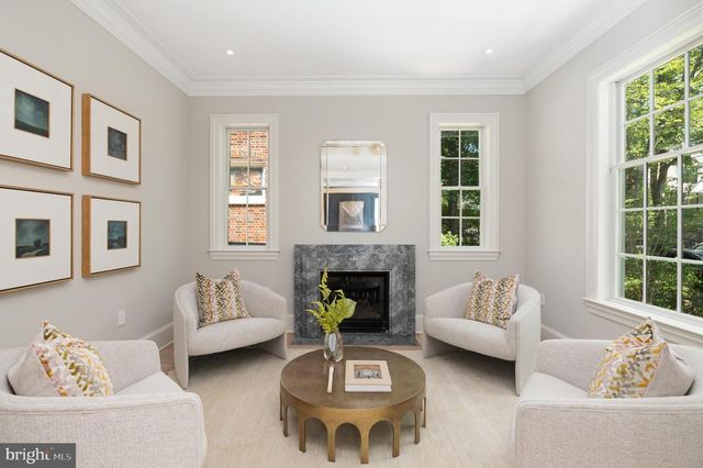 2604 36TH ST NW, Washington, DC 20007
