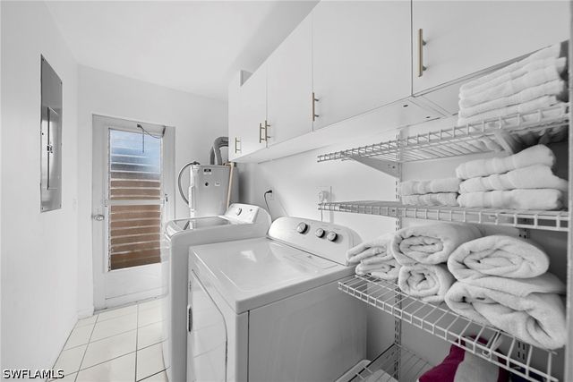 630 99th AVE N, Naples, FL 34108