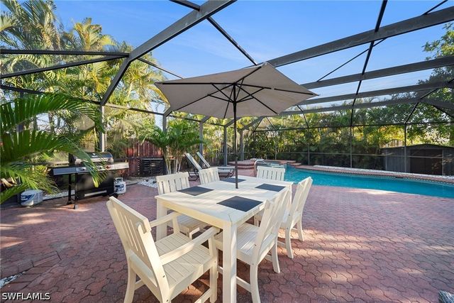 630 99th AVE N, Naples, FL 34108