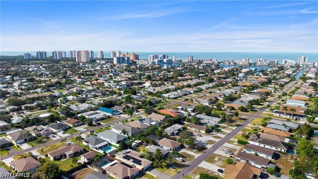 630 99th AVE N, Naples, FL 34108