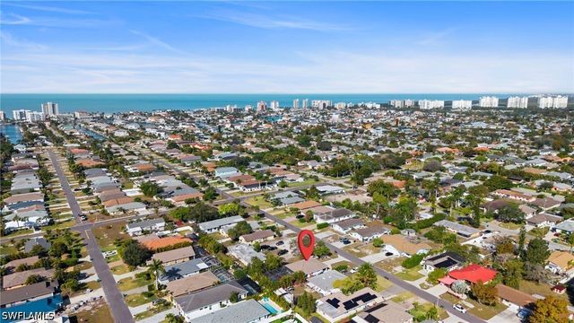 630 99th AVE N, Naples, FL 34108