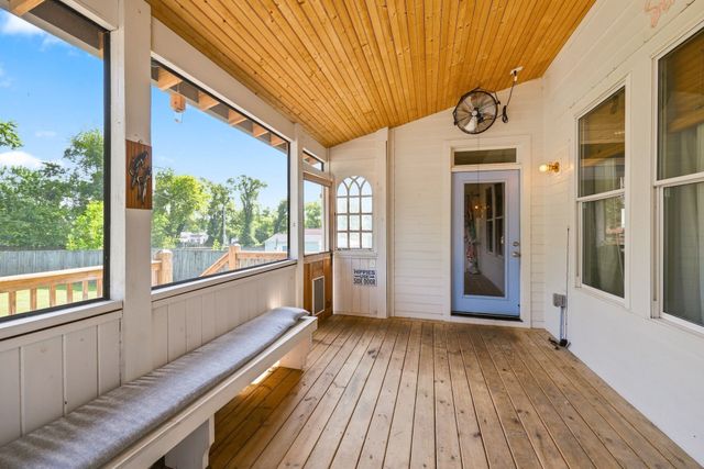 1223 McGavock Pike, Nashville, TN 37216
