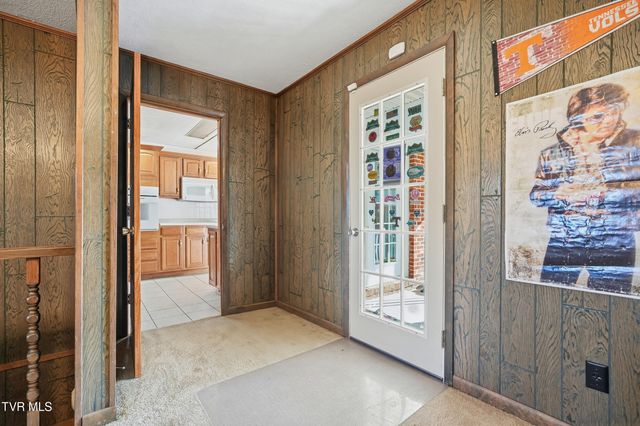 629 Old Embreeville Road, Jonesborough, TN 37659