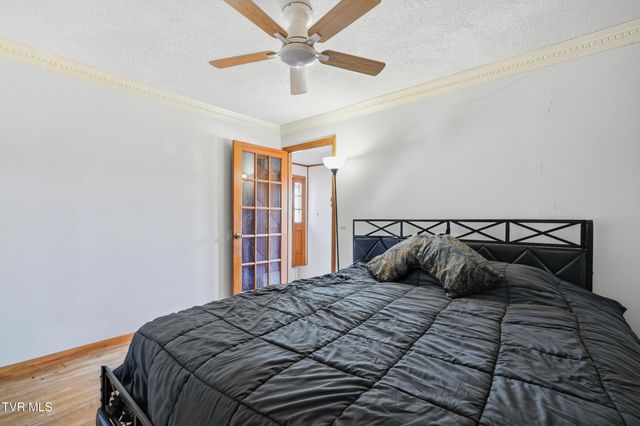 629 Old Embreeville Road, Jonesborough, TN 37659