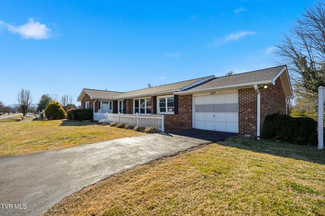 629 Old Embreeville Road, Jonesborough, TN 37659