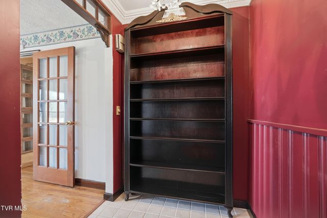 629 Old Embreeville Road, Jonesborough, TN 37659