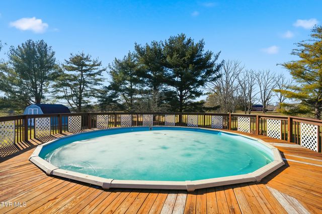 629 Old Embreeville Road, Jonesborough, TN 37659