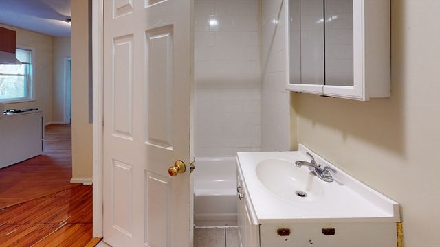 15-17 Langdon 17-2, Boston, MA 02119