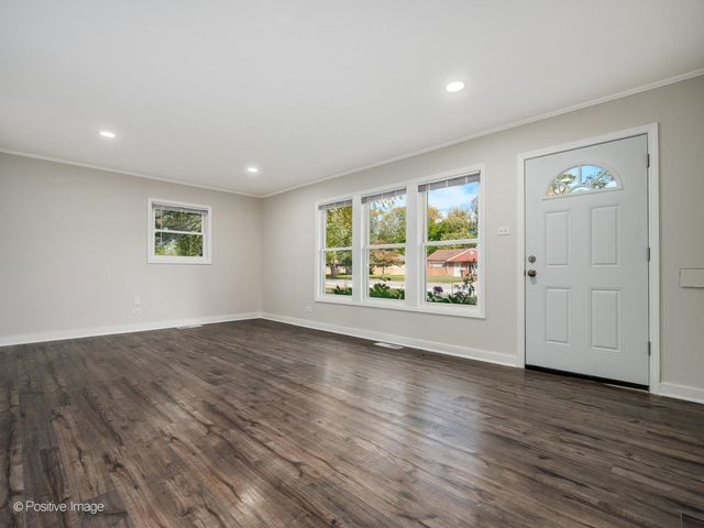 353 Blackhawk Drive, Park Forest, IL 60466