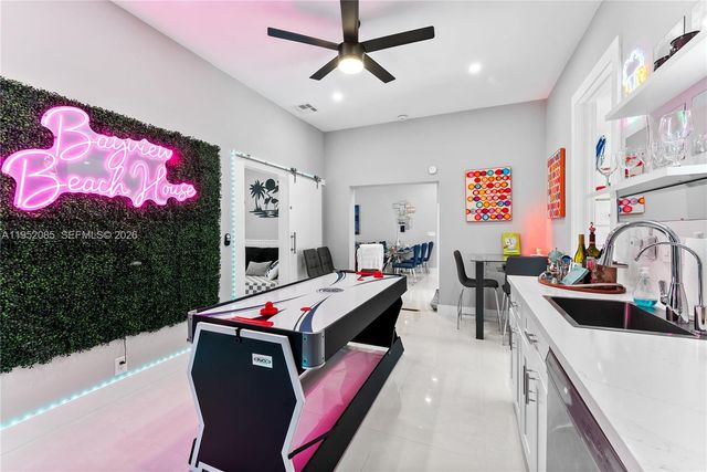 2600 NE 15th St, Fort Lauderdale, FL 33304