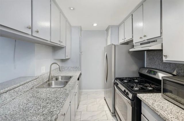 5700 Etiwanda Avenue 154, Tarzana, CA 91356