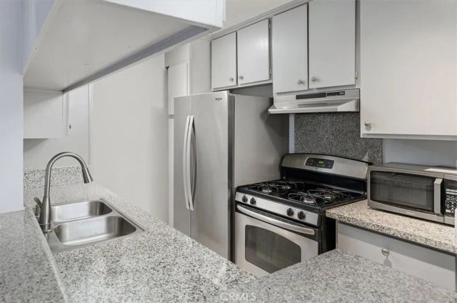 5700 Etiwanda Avenue 154, Tarzana, CA 91356