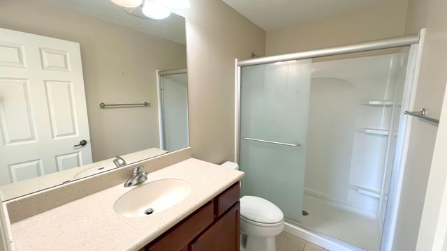 8136 Main Street N, Maple Grove, MN 55369