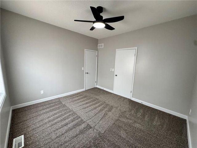 143 E Short Avenue, Independence, MO 64050