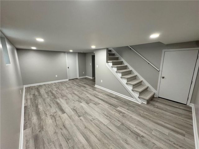 143 E Short Avenue, Independence, MO 64050