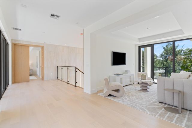 13 EASTVIEW Avenue, Delray Beach, FL 33483